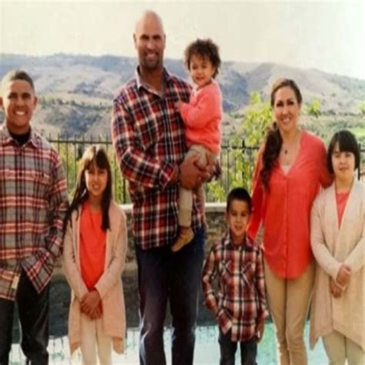Albert Pujols Family: Wife, Children, Siblings, Parents