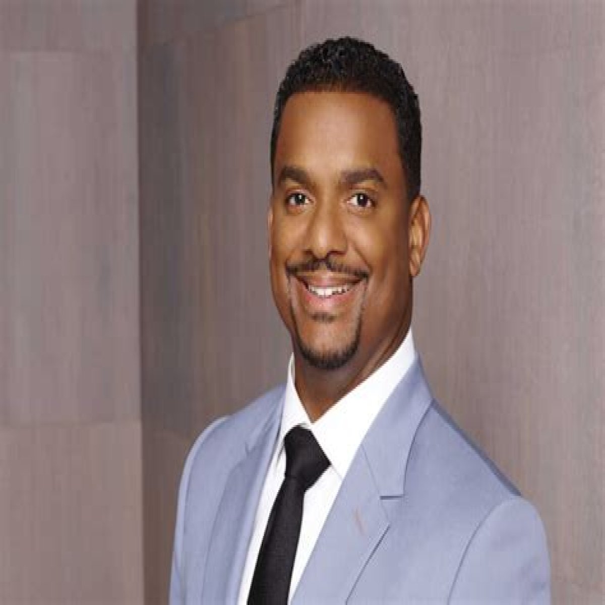 Alfonso Ribeiro Net Worth in 2023? Get into the Details! - SarkariResult