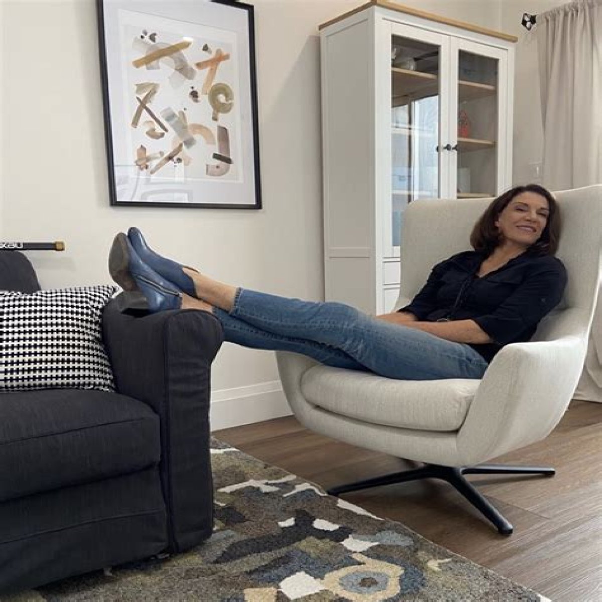 Hilary Farr Net Worth: How Much Money the HGTV Star Makes