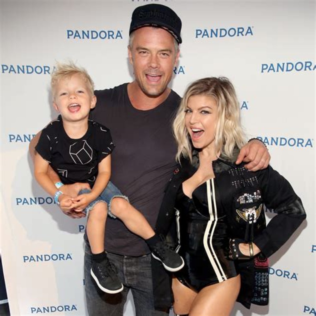Is Fergie Currently in a Relationship? The Latest Update on Fergie's Boyfriend in 2023 - SarkariResult