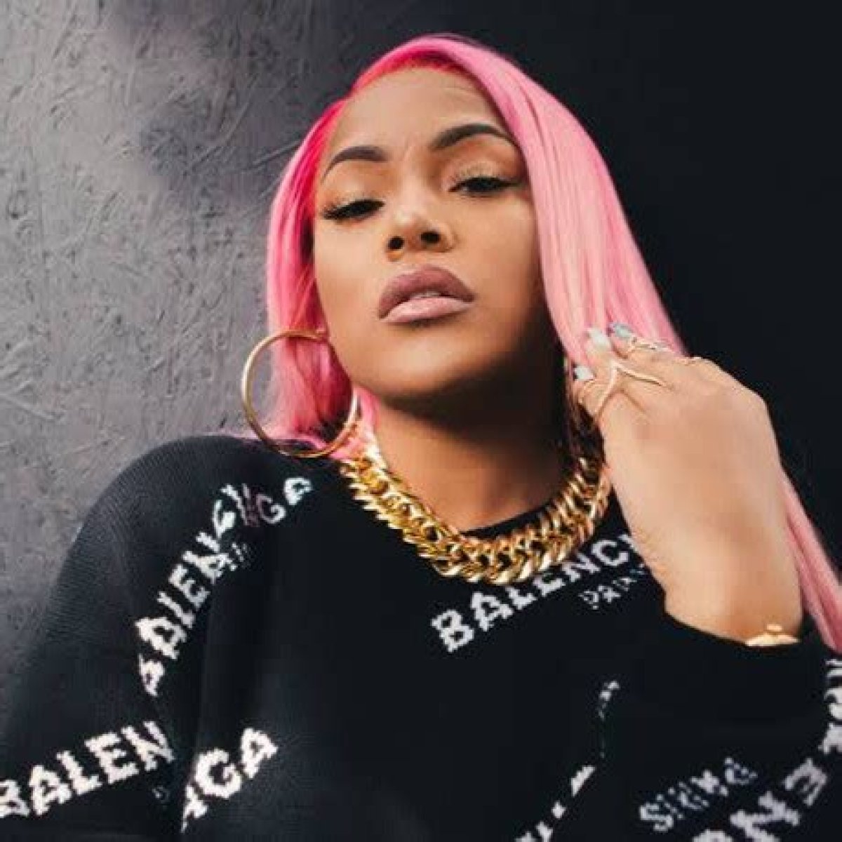 "No matter how much love… fame & money changes some people" Burna Boy's girlfriend Stefflon Don shares cryptic post