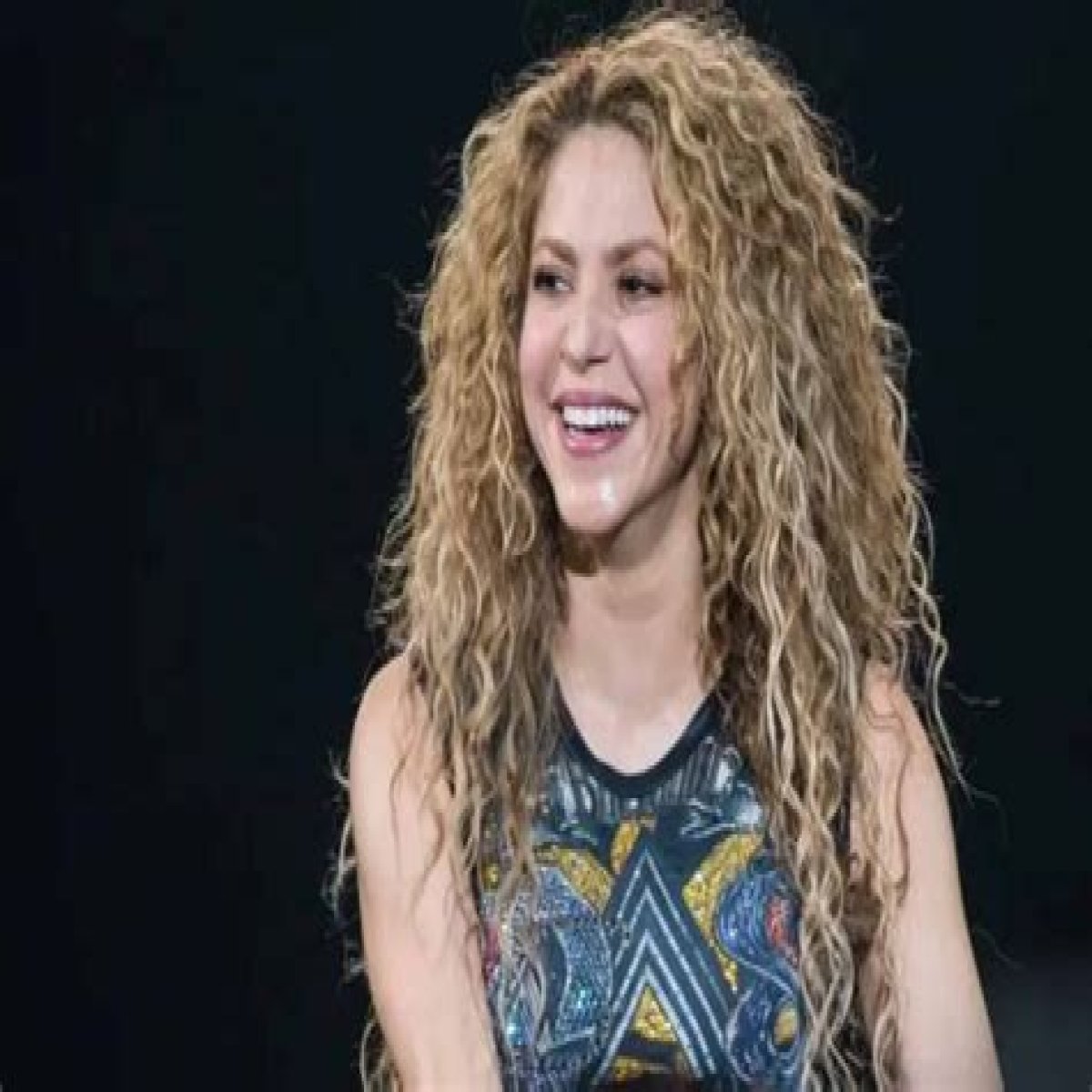 Shakira's Biography: Net Worth, Age, Height, Weight, Boyfriend, Dating, Wiki
