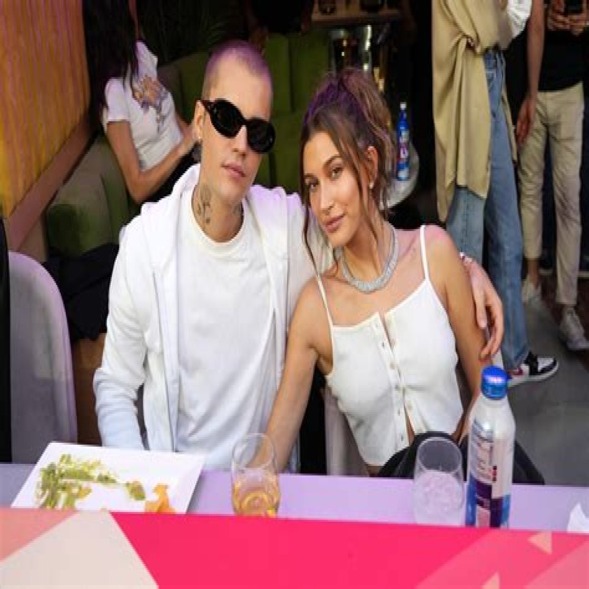 TikTok thinks Justin Bieber sang hotline bling as Hailey dated Drake The Talks Today