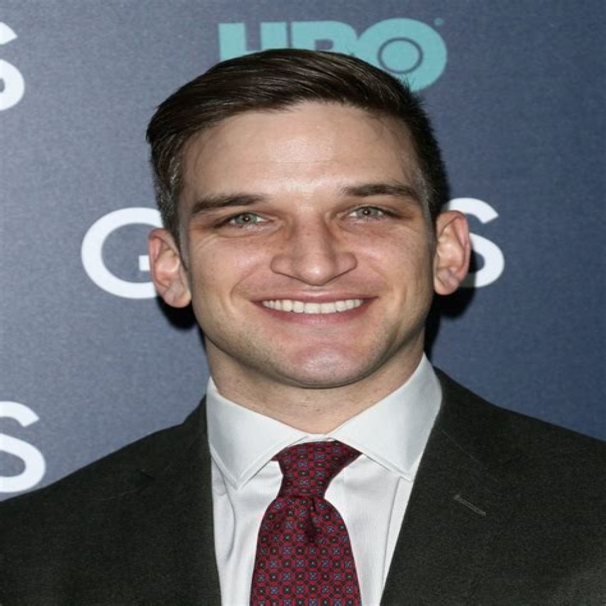Who is Actor Evan Jonigkeit? His Age, Height, Movies & More