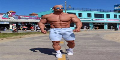 “You’re an A**hole”: Bodybuilding Icon Joey Swoll Blasts at Tall Gym Guy Calling
Americans Short